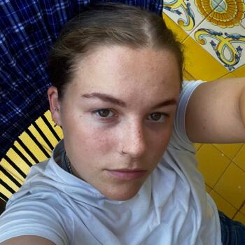 Babysitter in London: Ruth