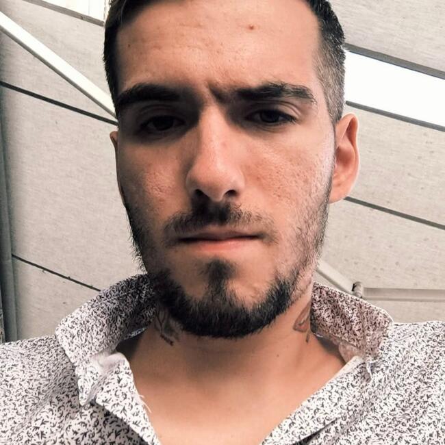 Job de babysitting în București: Daniel