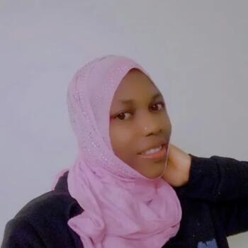 Niñera en Dubái: Nellyshanice