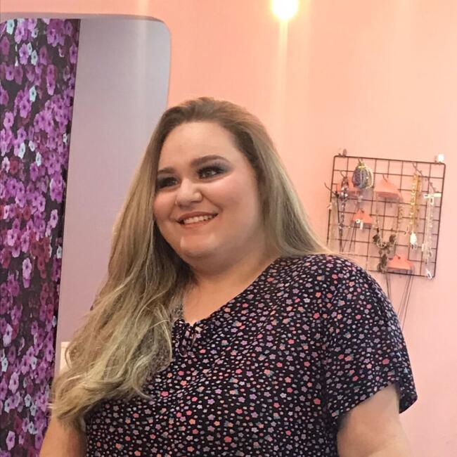 Babá em Cubatão: Luana