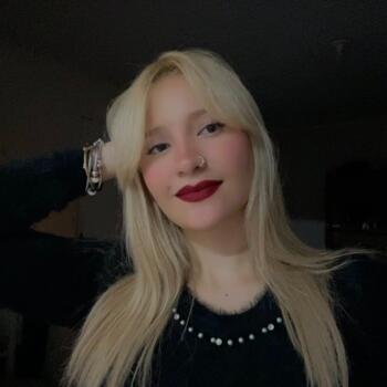 Babysitter Brasília: Júlia