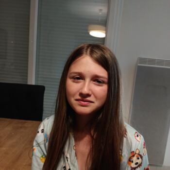 Babysitter in Angers: Thaïs