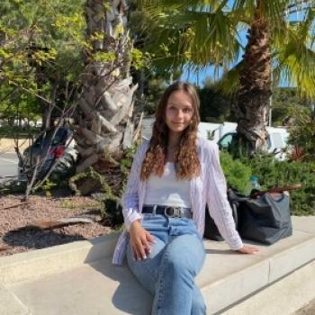 Baby-sitter in Cannes: Emma