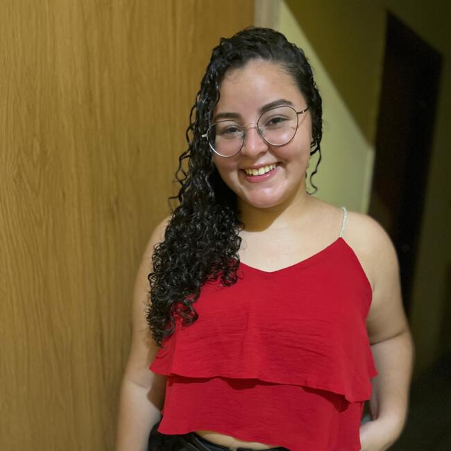 Babá em Parnaíba: Débora