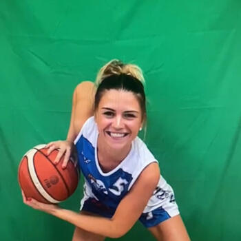 Babysitter in Orthez: Léa