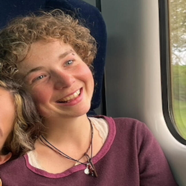 Babysitter in Glasgow: Madeline
