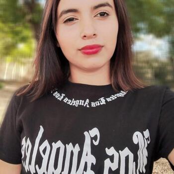 Babysitter in Sitio de Los Nejapa: Karla