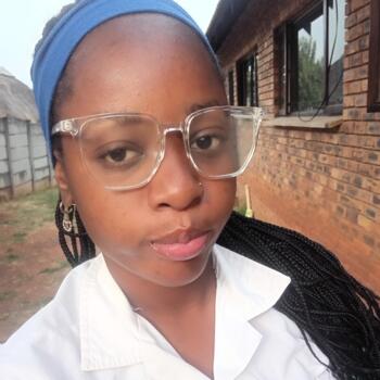 Babysitter in Roodepoort: Buhle