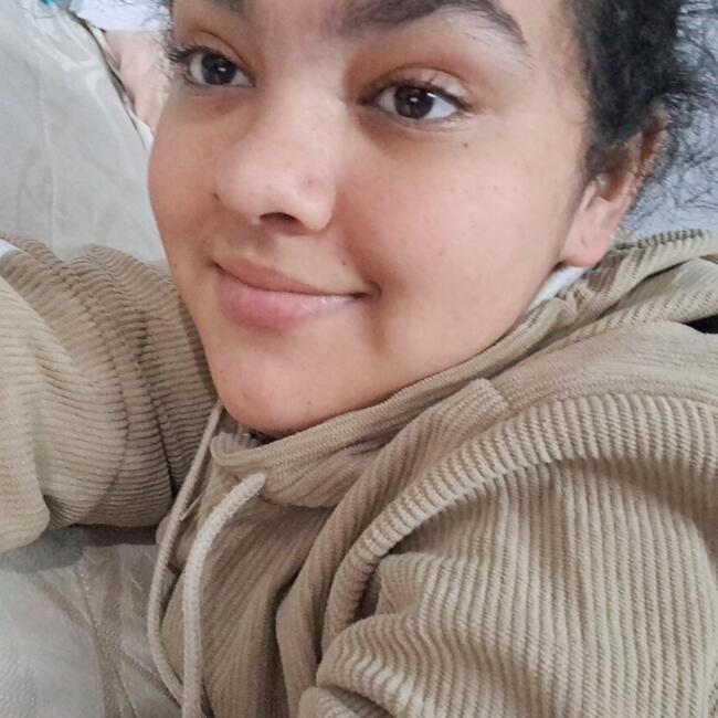 Babysitter in Luque: Deisi