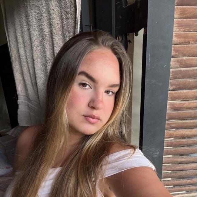 Babysitter in Scottsdale: Maria eduarda
