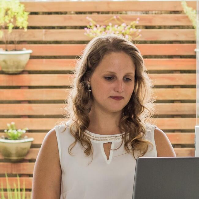 Emprego de babá em Itapoá (Santa Catarina): Suzana