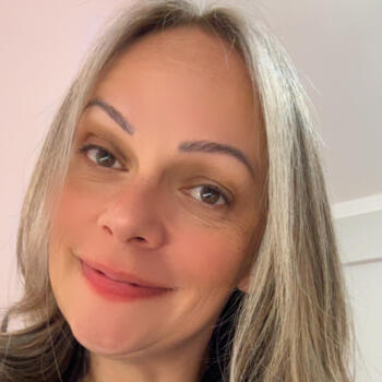 Emprego de babá em Marília: emprego de babá Daiane