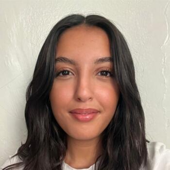 Babysitter in Chevilly-Larue: Omaima