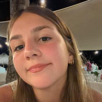 Babysitter Canelones: Macarena