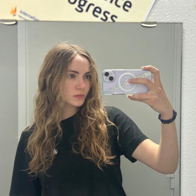 Babysitter in Alcabideche: Veronika