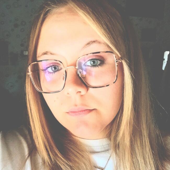Babysitter in Charleroi: Flavie