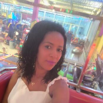 Babysitter Barueri: Elisangela dos Santos