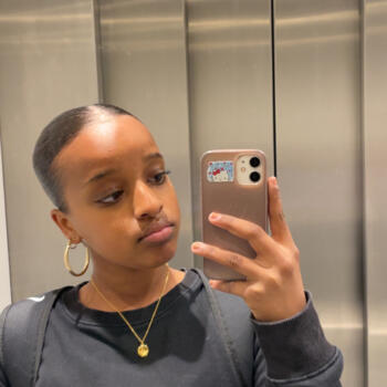 Babysitter in Meilen: Malaz