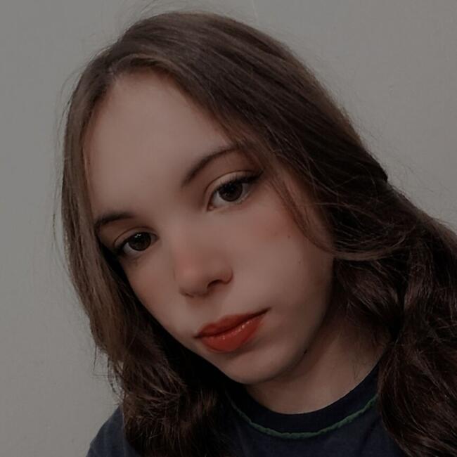 Babysitter in Campo Grande: Larissa