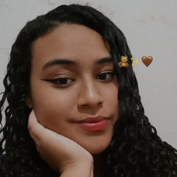 Babá em Ponta Grossa: Alehandra