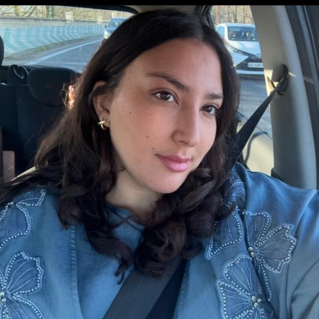 Babysitter in Vitry-sur-Seine: Nora