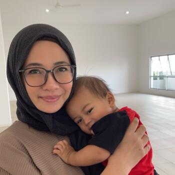 Babysitter Singapore Island: Leeza