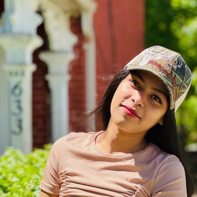 Baby-sitter in Peterborough: Shalu