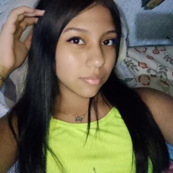 Babysitter in Catia La Mar: Aileen