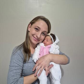 Babysitter in Irati: Scheila
