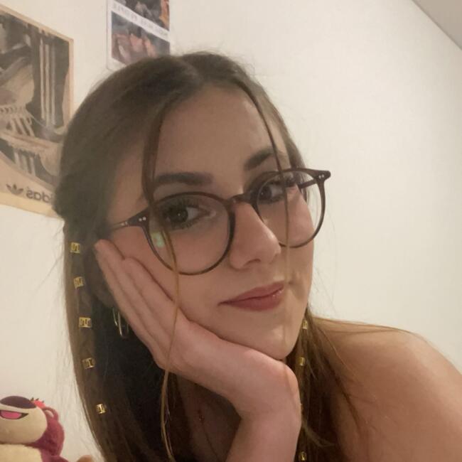 Babysitter in Paris: Lilia