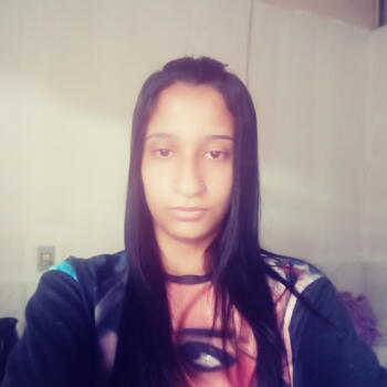 Babá em Itapoá (Santa Catarina): Adriana.