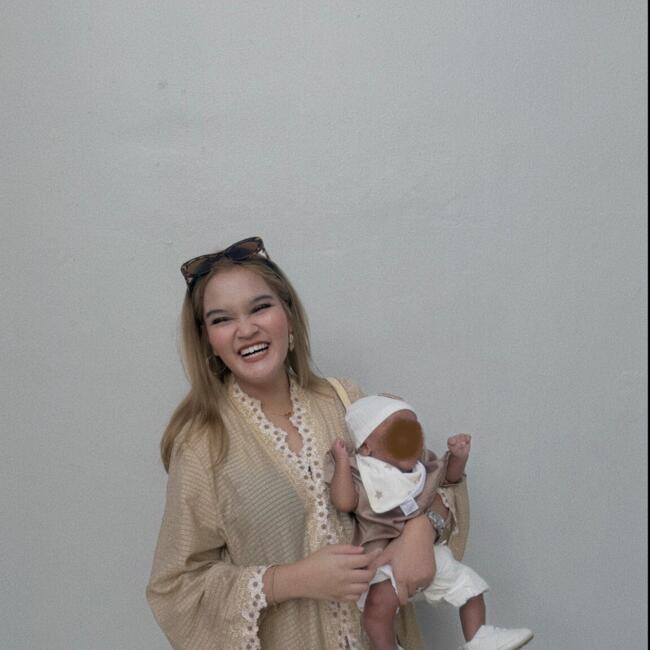 Babysitting job in Singapore Island: Yani zabilah