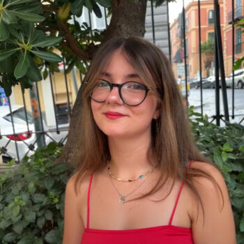 Babysitter Naples: Lara