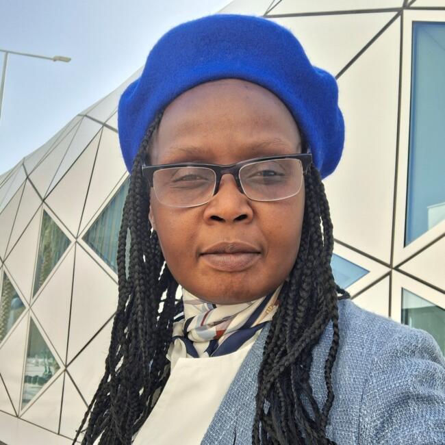 جليسة أطفال في الرياض: Everlyne