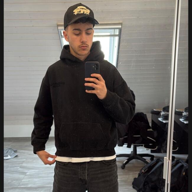 Babysitter in Regensdorf: Amin