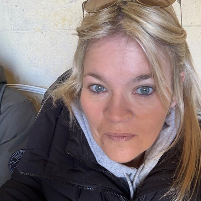 Babysitter in Huntingdon: Emma