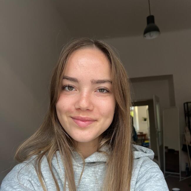 Babysitter in Prague: Gábina
