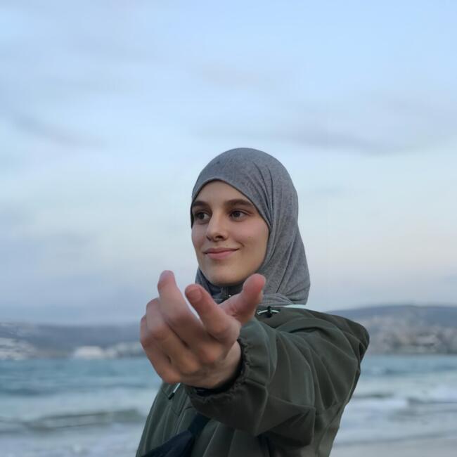Babysitter in Tangier: Lahsinoui