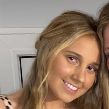 Babysitter in Kirkwood (Missouri): Claire