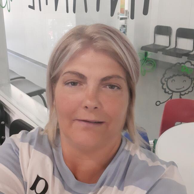 Babysitter στην περιοχή Gondomar: Isabel