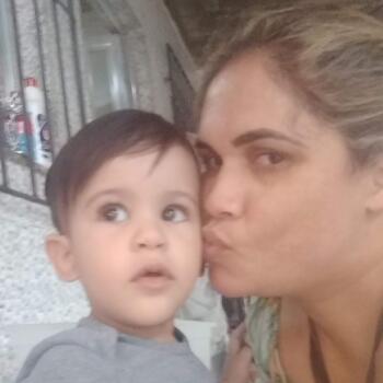 Babysitter in Almada: Ester