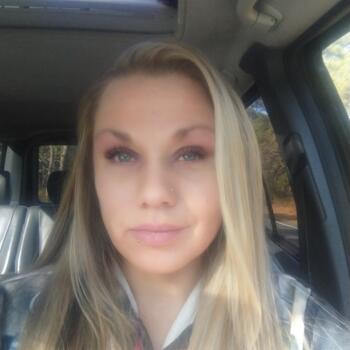 Babysitter in Toms River: Kim