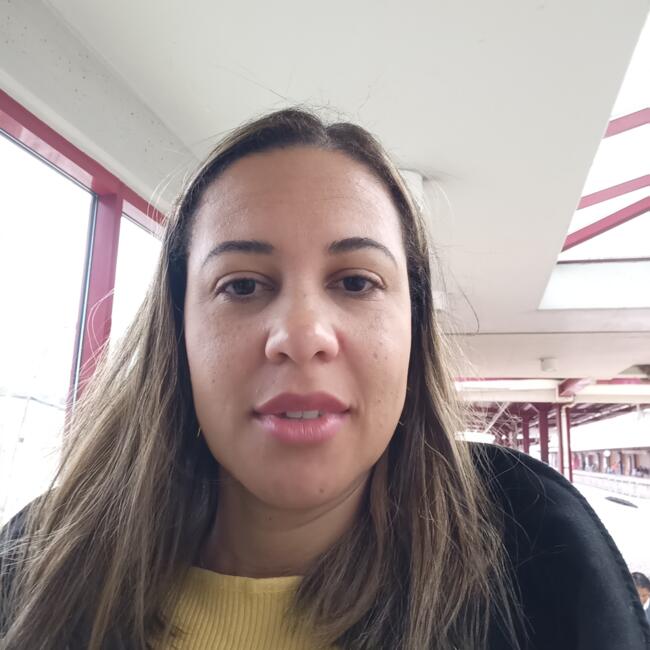 Babysitter em Oeiras: Deila