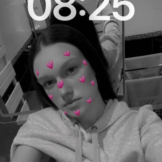 Babysitter in Franconville: Andrea