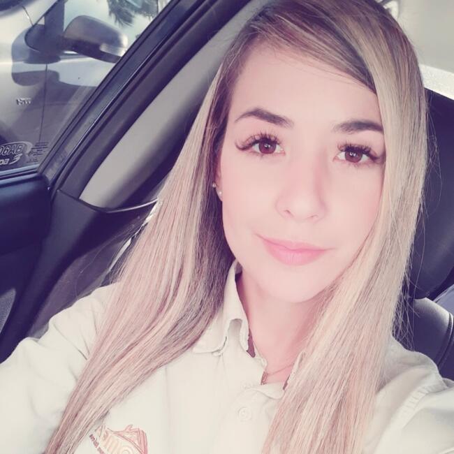 Babysitter in Saint Augustine: Maria