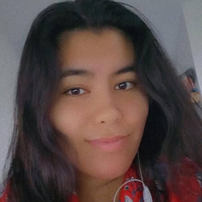 Babysitter in Bonneval: Lana