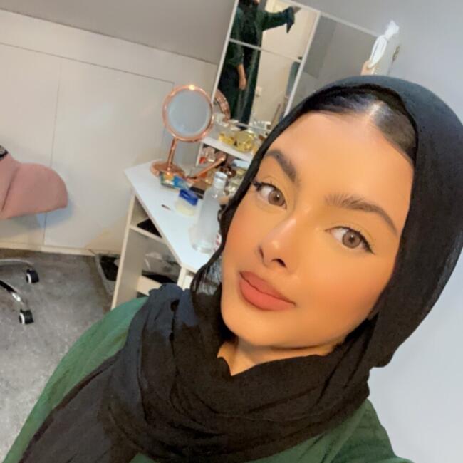 Babysitter in London: Habibah