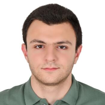 وظيفة جليسة أطفال في عجمان: فرص عمل كجليسة أطفال YAZN