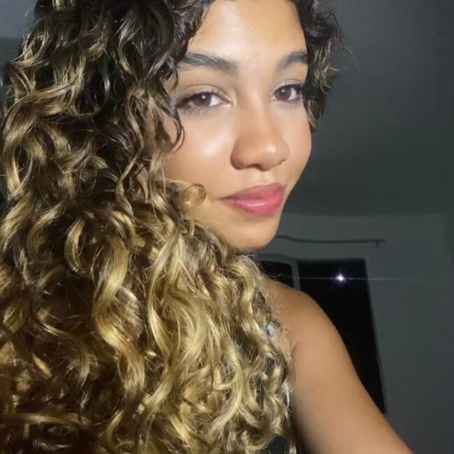 Babá em Aracaju: Emilly