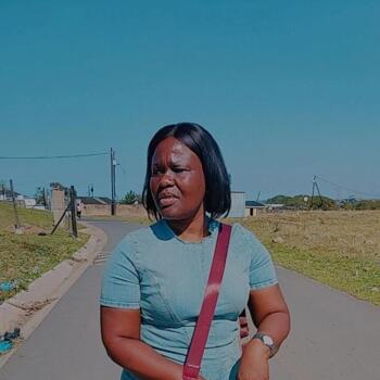 Nanny in eManzimtoti: Ntombi